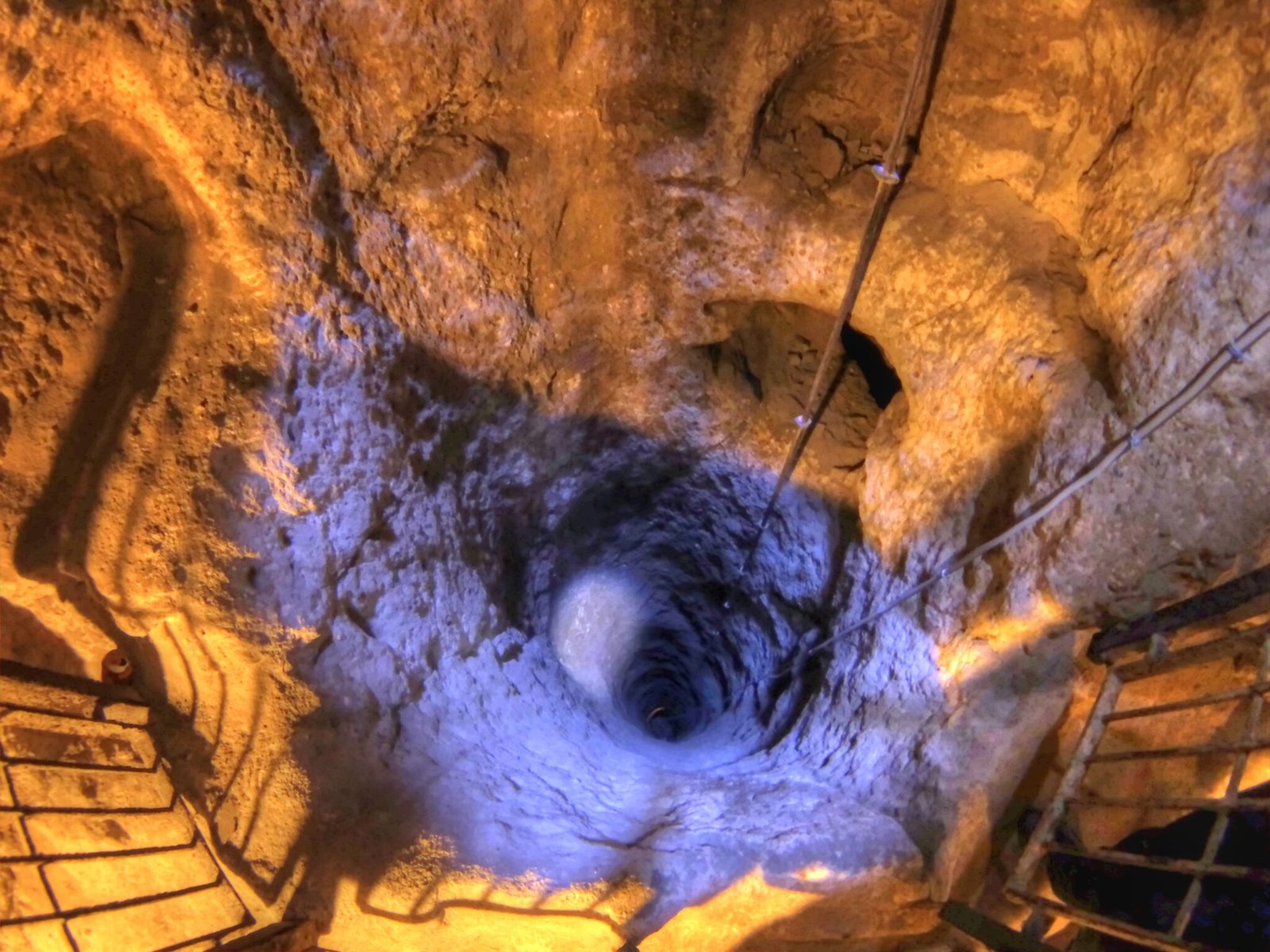 Derinkuyu Underground City: The Massive Ancient Metropolis Hidden ...